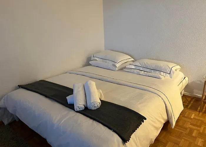 Appartamento Beautiful 2 Minutes From The Train Station